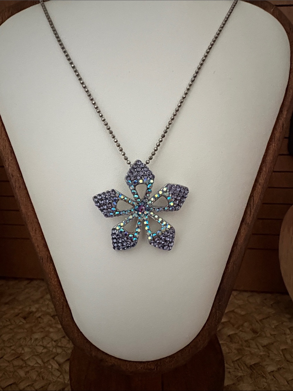 Flower Pendant Necklace - Women Jewelry